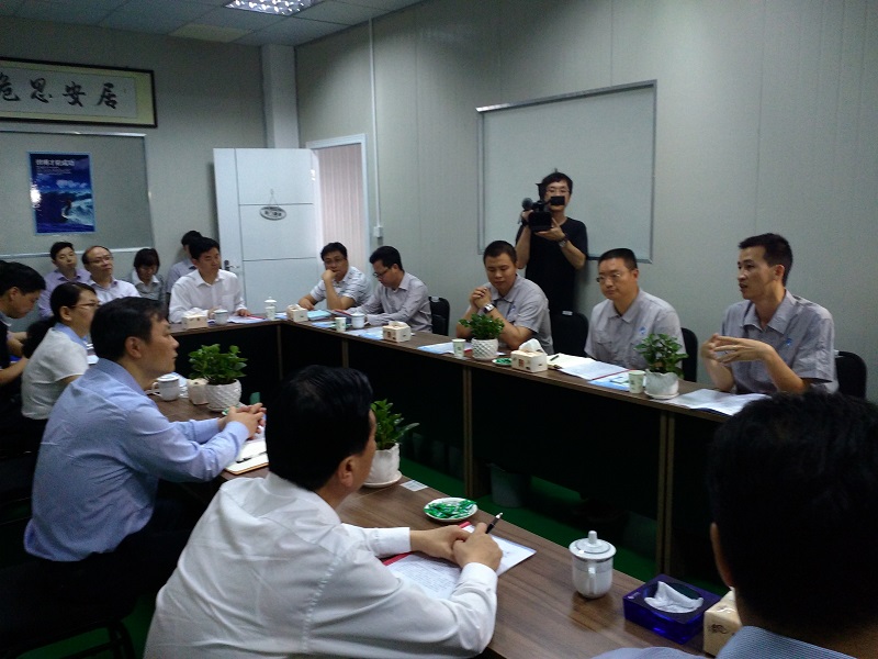 公司領(lǐng)導(dǎo)與余姚市領(lǐng)導(dǎo)座談交流中